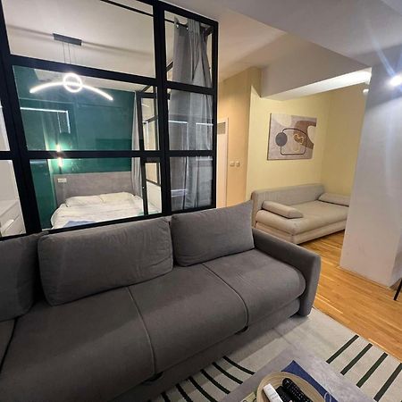 Gigi Apartment By Eluxory Скопье Экстерьер фото